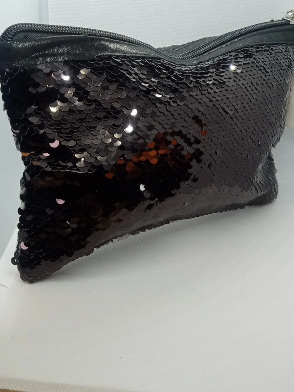 HALLMARK SEQUIN MAKE UP BAG - Picture 4 of 8